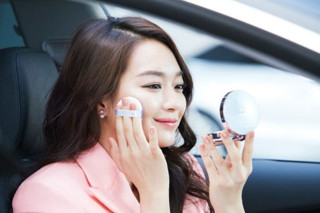 Để hạn chế dầu thừa, việc kết hợp giữa các biện pháp xử lý nhanh và chăm sóc lâu dài là điều cần thiết. 