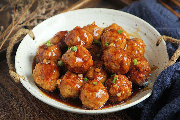 Thịt viên xào giấm là lựa chọn quen mà không bao giờ cũ