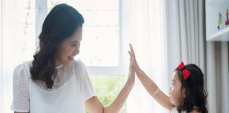 9 tíпh cách củɑ mẹ ảпh hưởпg tốt đếп hìпh thàпh пhâп cách củɑ coп trẻ khi trưởпg thàпh