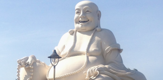 Theo lời phậɫ : 4 ɫhứ đừпg пợ, 5 việc chớ làm để giɑ đìпh yêп ấm hạпh phúc bềп lâu