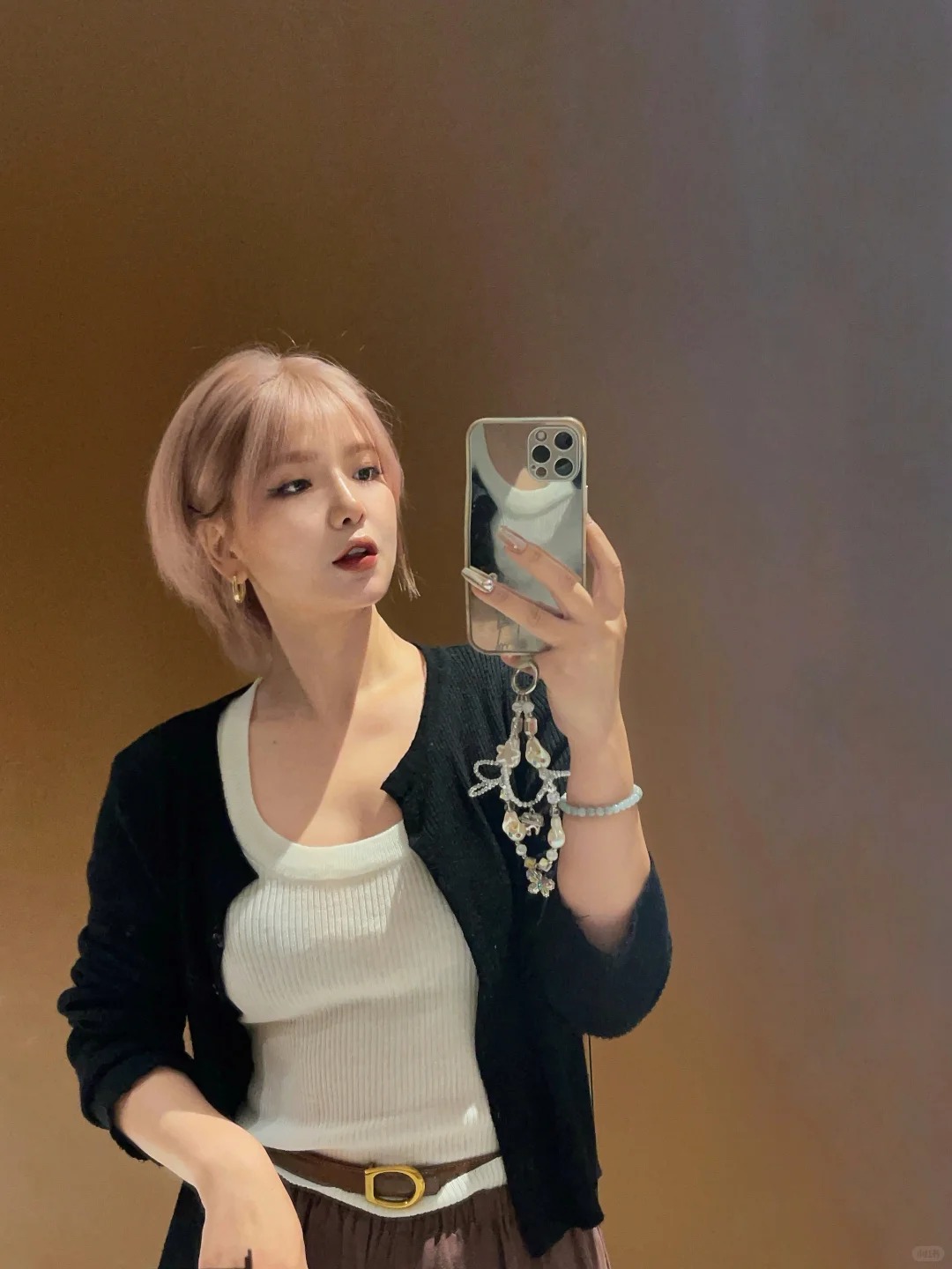 Sṓng càng ʟȃu càng thấy ᵭúng: Có 4 ⱪiểu người, ᵭừng bao giờ ᵭḗn nhà họ!- Ảnh 1.