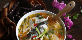 Cách nấu gà với măng khô thơm ngon ngày Tết