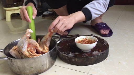 Cách làm gà nướng mật ong nguyên con đậm đà, thơm phức - 2