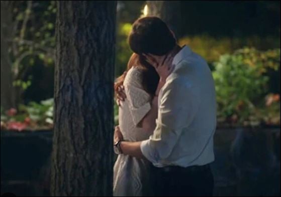 Bởi họ ⱪhȏng muṓn ở bên cạnh người có ᵭạo ᵭức tṑi tệ. (ảnh minh họa)