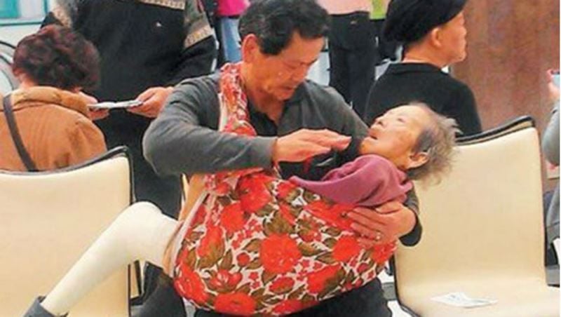 Luȏn ᵭe dọa bṓ mẹ 