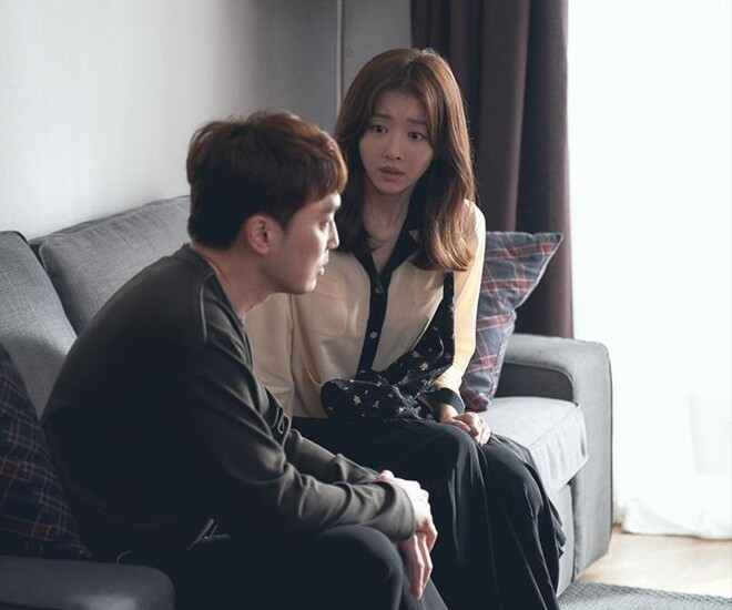 Chồng mỗi tháng chu cấp cho vợ cũ 10 triệu, chỉ đưa tôi 5 triệu nhưng tôi phải lo cho cả nhà anh - 1